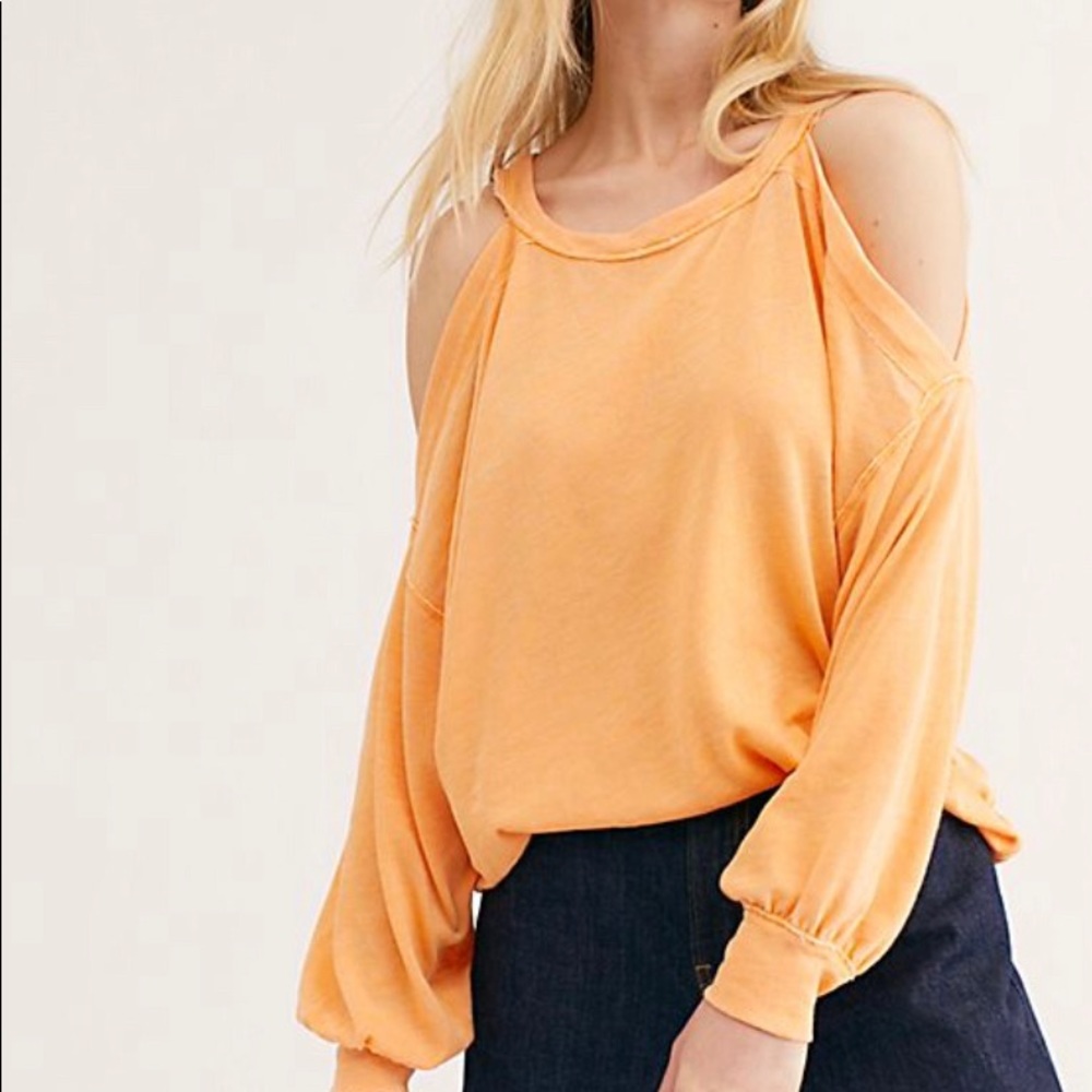 Free People cold shoulder long sleeve. Sz XS